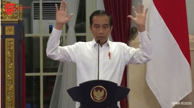Jokowi Dicap Main Dua Kaki di Pilpres, Ketum Projo: Dia Kaki Seribu untuk Rakyat