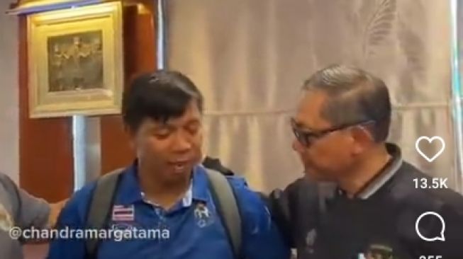 Video Pemukul Manajer Timnas Indonesia Sumardji Minta Maaf Sampai Menangis