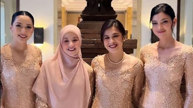 Pernikahan Enzy Storia dan Maulana Kasetra.  (Dok. Instagram)