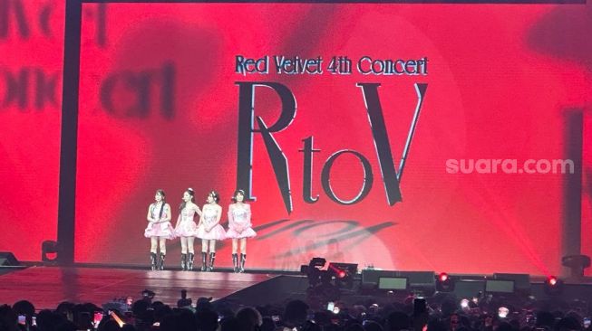 Konser girl group Red Velvet yang digelar di Indonesia Convention Exhibition (ICE) BSD City pada Sabtu (20/5/2023) berakhir sukses. [Pahami.id/Sumarni]