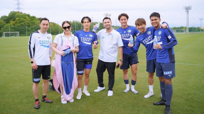 Gelandang RANS Nusantara FC Latihan Bareng Klub Jepang Tokushima Vortis