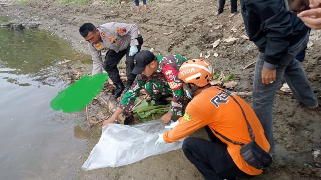 Hendak Buang Air Besar, Warga Malah Temukan Potongan Tubuh Manusia di Kali Jenes Sukoharjo