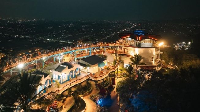 HeHa Sky View, Tempat Nongkrong di Jogja dengan Panorama Alam Pedesaan