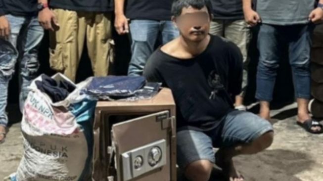 Polisi Tangkap Pembobol Brankas Toko Pakaian di Kota Makassar