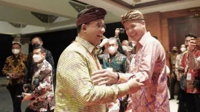 Momen akrab Ganjar Pranowo dan Anies Baswedan di Rakernas APPSI disorot. (Instagram/@aniesbaswedan)