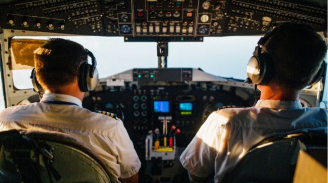 Bikin Merinding, Salam Perpisahan Pilot Garuda di Penerbangan Terakhir