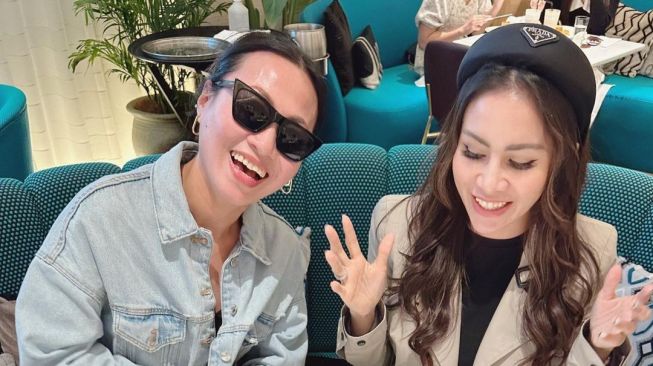 Potret Momo Geisha Nongkrong di Kafe Super Mewah di Jepang(Instagram/@therealmomogeisha) 