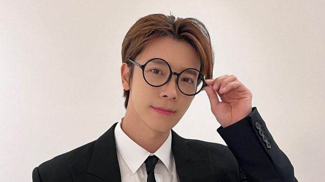 Potret Donghae Super Junior di Oh! Youngsim (Instagram/@studiogenie_official)