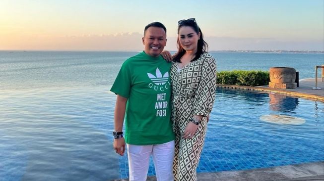 Potret Liburan Mewah Jennifer Dunn di Bali (Instagram/@jennifer_haris89)