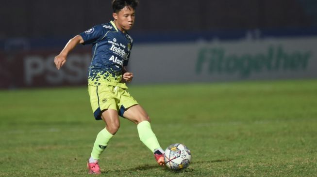 Arsan Makarin Tak Kesulitan Lahap Menu Latihan Persib di Masa Liburan BRI Liga 1