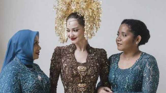 Potret Casey Paquita Adik Enzy Storia (Instagram/@enzystoria) 