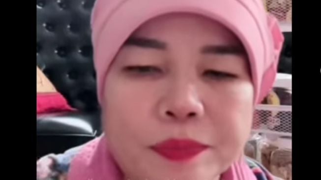 Oma Gala Sky Marah Gegara Netizen Julid Singgung Video Syur Mirip Rebecca Klopper: Enggak Ada Etika