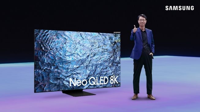 Simon Lee, President, Samsung Electronics Indonesia memperkenalkan Neo QLED 8K, Rabu (24/5/2023). [Samsung indonesia]