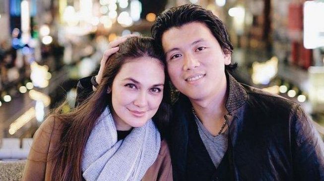 Artis Dituding Kumpul Kebo (Instagram/@lunamaya) 