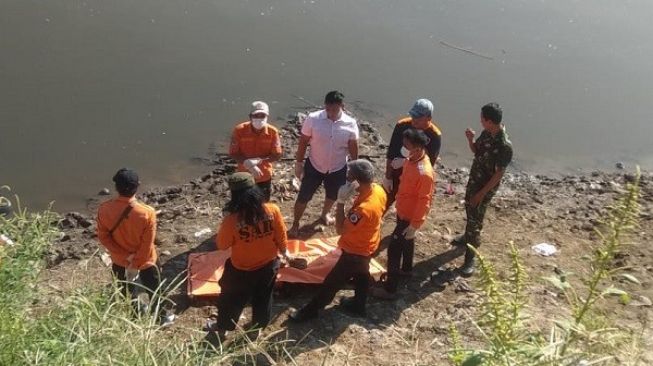 Tim SAR Gabungan Temukan Mayat Mengapung di Sungai Bengawan Solo