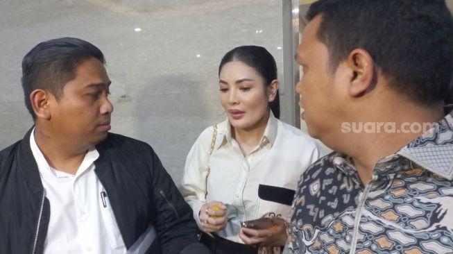 Statusnya Masih Pacaran, Nindy Ayunda Bantah Tinggal Serumah dengan Dito Mahendra