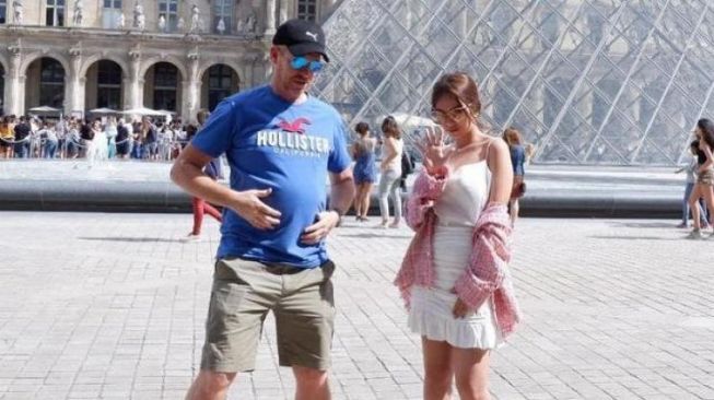 Wataknya Beda Jauh dari Haji Faisal, Ternyata Ini Ayah Kandung Rebecca Klopper