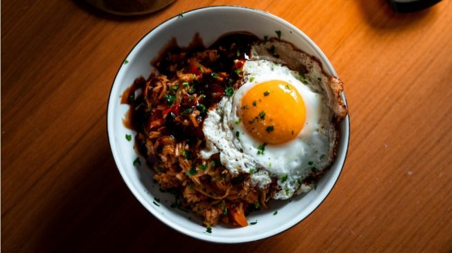 3 Rekomendasi Makanan Korea yang Wajib Kamu Coba, Ada Nasi Goreng Kimchi!