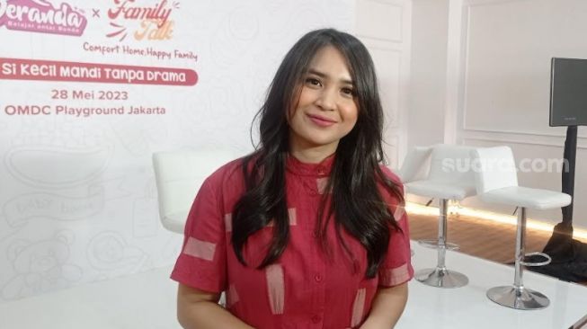 Putri Titian Curhat Capeknya Liburan Bareng Bocil, Tapi Senang Karena Dapat Banyak Diskon