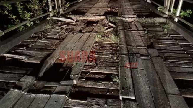 Jembatan Balai Sepuak Sekadau Rusak Berat, Anggota DPRD Liri Muri Sebut PT GUM Terkesan Tak Bertanggung Jawab