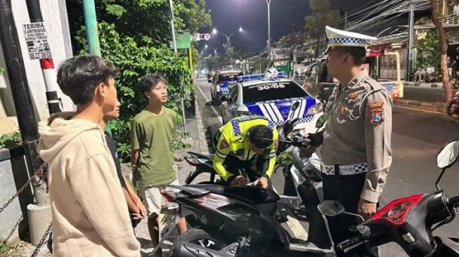 Cegah Aksi Balap Liar, Polres Gresik Gencarkan Patroli Dinihari