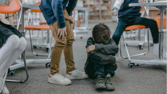 4 Pola Asuh Ini Bisa Buat Anak Jadi Pelaku Bullying, Simak Baik-baik