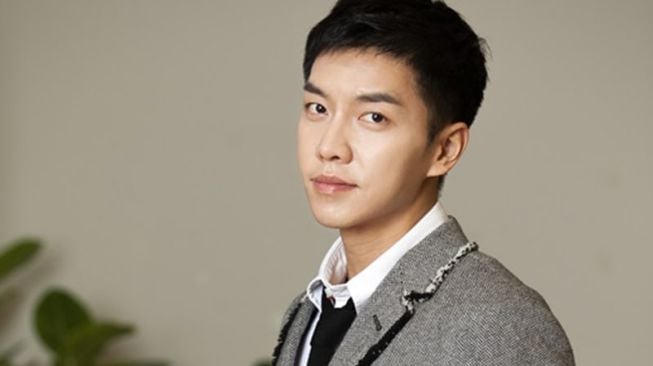 Lee Seung Gi Tiba-tiba Hapus Semua Postingan Instagram, Ternyata Ini Alasannya