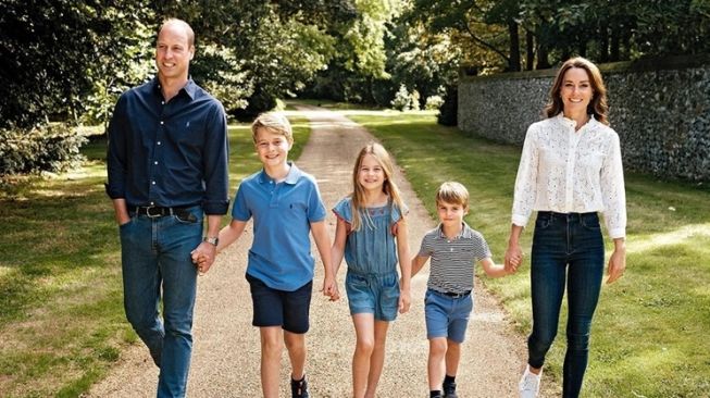 Status Kate Middleton Sebagai Rakyat Biasa Bawa 'Keuntungan' Buat ...