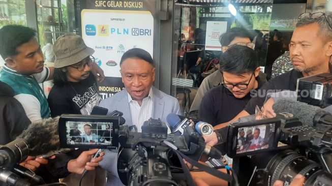 Wakil Ketua Umum PSSI Zainudin Amali saat ditemui di Kawasan Senayan, Jakarta, Rabu (31/5/2023). (Suara.com/Adie Prasetyo Nugraha).