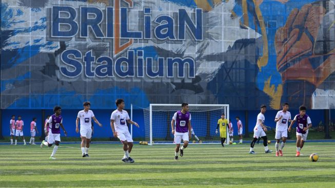 Program BRImo Future Garuda Hadirkan 4 Legenda Sepakbola Dunia untuk Latih Talenta Muda Indonesia