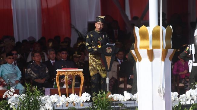 Presiden Joko Widodo berpidato saat pada upacara peringatan hari lahir Pancasila di Monas, Jakarta, Kamis (1/6/2023). [ANTARA FOTO/Akbar Nugroho Gumay].