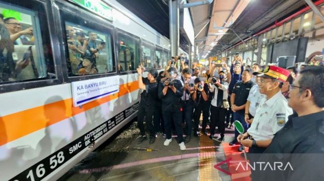 Kabar Gembira! KAI Mulai Operasikan Dua Kereta Api Relasi Solo-Semarang