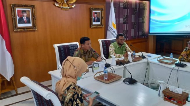 Sambangi Kantor Kementerian Sosial, Komisi IV Sampaikan Laporan Aspirasi Masyarakat Terkait Bansos