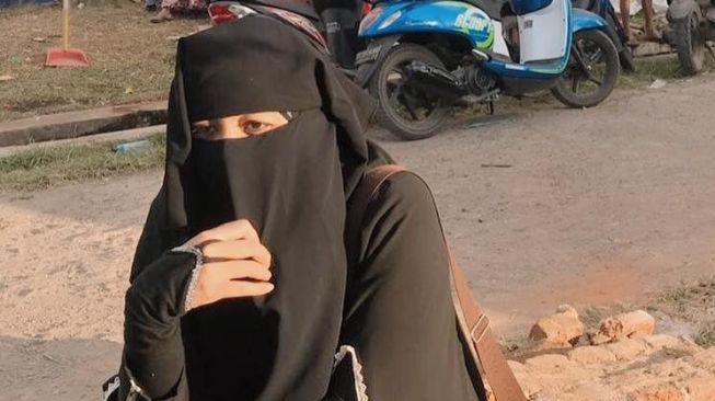 5 Seleb Buka Cadar, Terkini Dian Rositaningrum Mantan Istri Opick