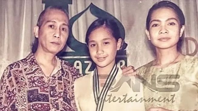 Potret Remaja Nagita Slavina (Instagram/@pecintaladygigi)