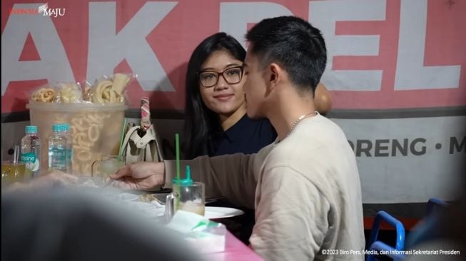 Erina Gudono Ajak Presiden Jokowi ke Bakmi Jawa Langganannya Saat Pacaran dengan Kaesang Pangarep, Romantis Gak Sih?