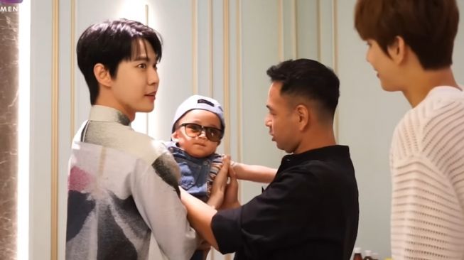 Momen DoJaeJung NCT Main di Rumah Raffi Ahmad (YouTube/Rans Entertainment)