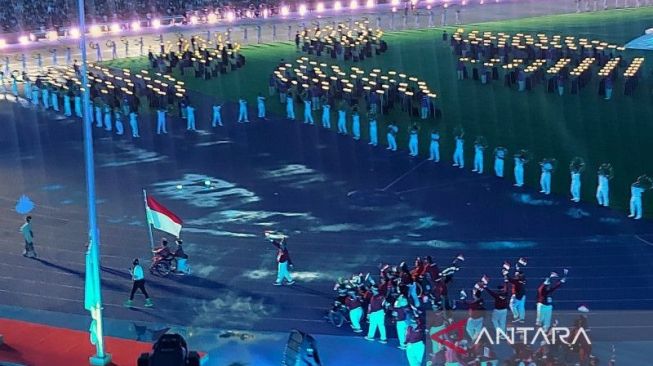 Kekayaan Budaya Indonesia Hiasi Defile Upacara Pembukaan APG 2023 Kamboja