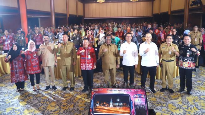 Rakornas BPSDM 2023: Wamendagri Tekankan Penguatan SDM Unggul di Provinsi Papua, Papua Barat, dan DOB