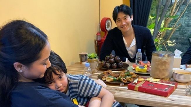 Foto Rafathar Bareng Pesohor Dunia (Instagram/@raffinagita1717)