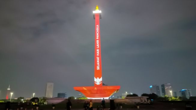 Proyeksi Digital Mapping Monumen Nasional Raih Kesuksesan Berkat Penerapan Teknologi Disguise Omnical V2 Indonesia