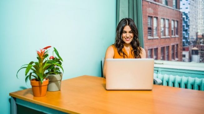3 Cara Mengatasi Baterai Laptop Cepat Habis yang Paling Efektif