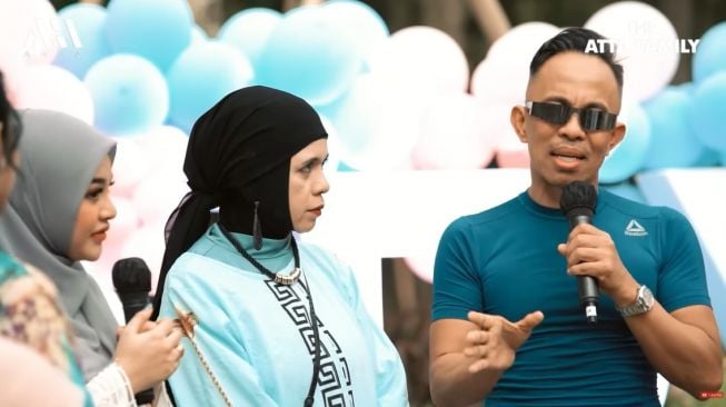 Potret Gen Halilintar di gender reveal anak kedua Aurel Hermansyah (Instagram/(YouTube/AH)