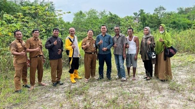 Ade Irama Hibahkan Lahan untuk Pembangunan Gedung Sekolah