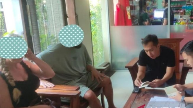 Tak Jadi Diproses Hukum, Bule Denmark yang Pamer Kemaluan di Bali Akhirnya Dideportasi