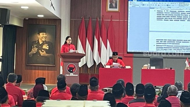 Bacakan Hasil Rakernas III PDIP, Puan: Menangkan Ganjar Pranowo Jadi Presiden!