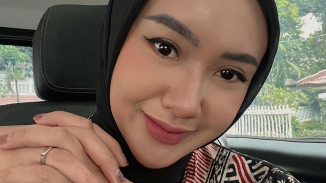 Pedangdut yang Memutuskan Berhijab (Instagram/@cita_citata)