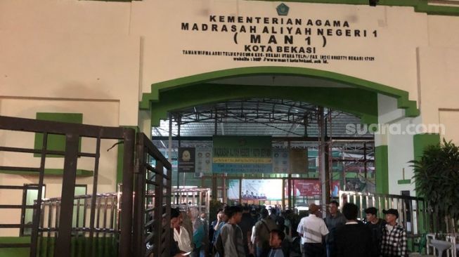 Akul Bulus Pemilik EO yang Tipu MAN 1 Bekasi, Ngaku sebagai Alumni Gondol Rp474 Juta