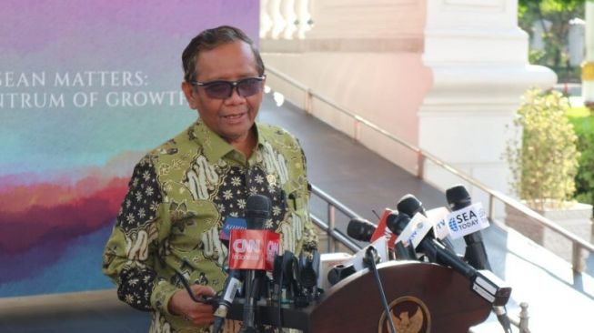 Jejak Debat Mahfud MD vs Anggota DPR: Kini Ditantang Ahmad Sahroni Soal Transaksi Bawah Meja