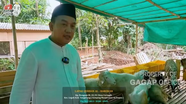 Potret Azis Gagap Jualan Hewan Kurban (YouTube/Gagap Official)